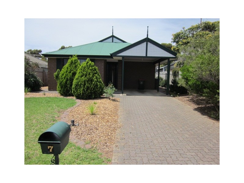 7 Seaspray Court, Seaford Rise SA 5169
