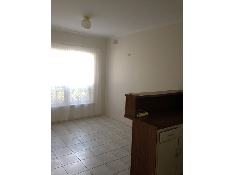 17 Stewart Avenue, Hackham SA 5163