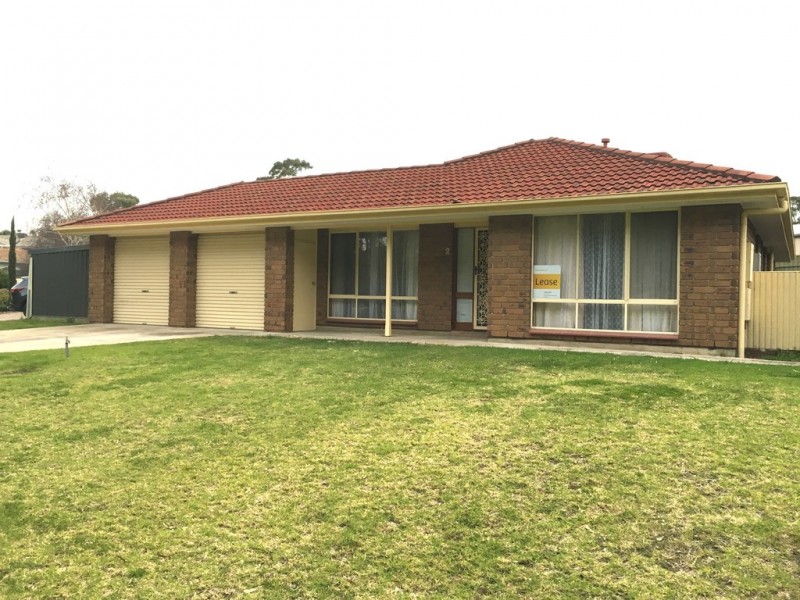 2 Aish Court, Woodcroft SA 5162