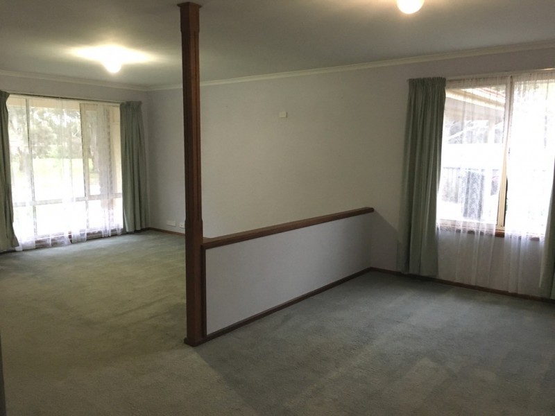 2 Aish Court, Woodcroft SA 5162
