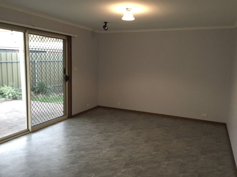 2 Aish Court, Woodcroft SA 5162