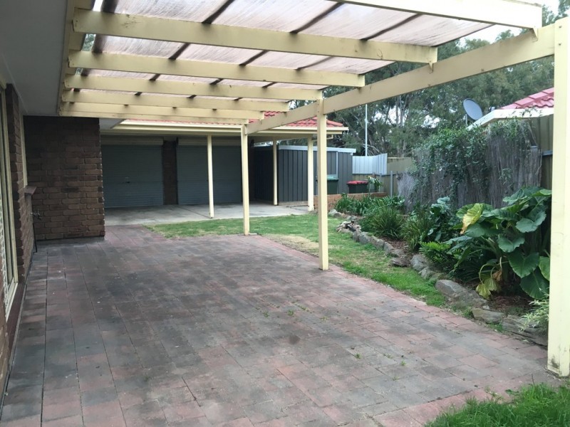 2 Aish Court, Woodcroft SA 5162