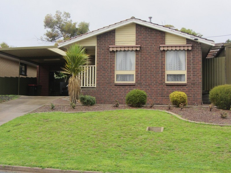 24 Beresford Avenue, Christie Downs SA 5164