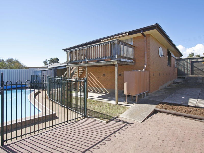 12 Seavista Grove, Christies Beach SA 5165