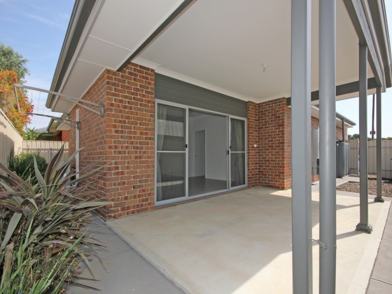 16 Walnut Street, Old Reynella SA 5161