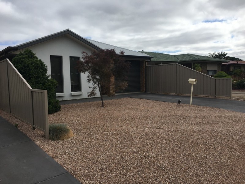 11 Tongalla Street, Seaford SA 5169