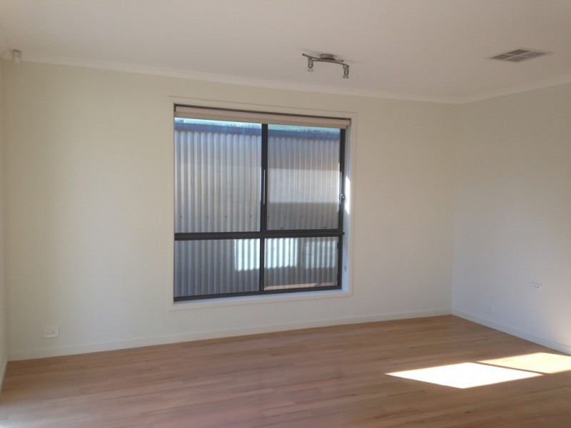 11 Tongalla Street, Seaford SA 5169