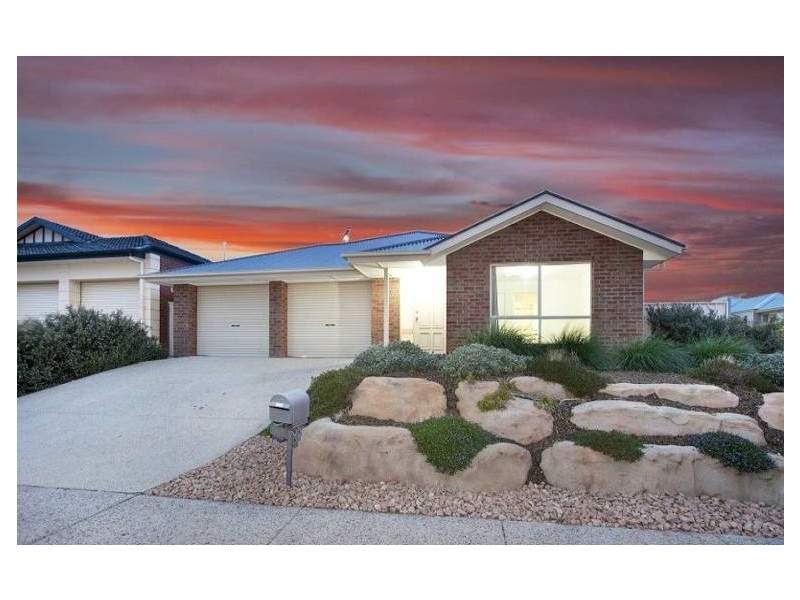 17 Yeltana Avenue, Huntfield Heights SA 5163