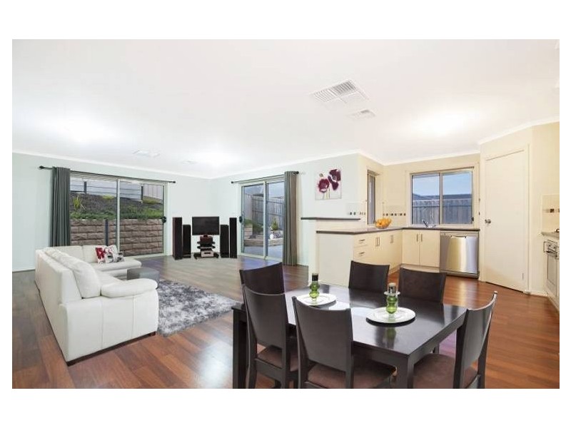 17 Yeltana Avenue, Huntfield Heights SA 5163