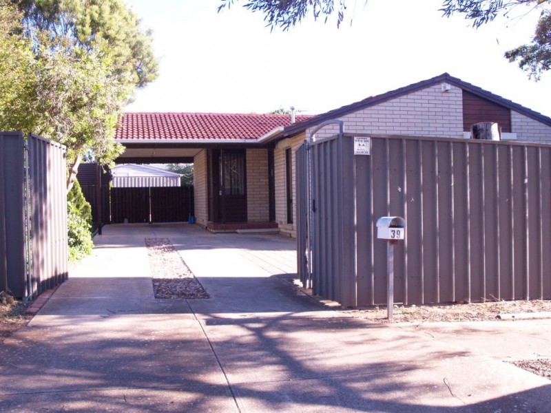 39 Minorca Cres, Hackham West SA 5163