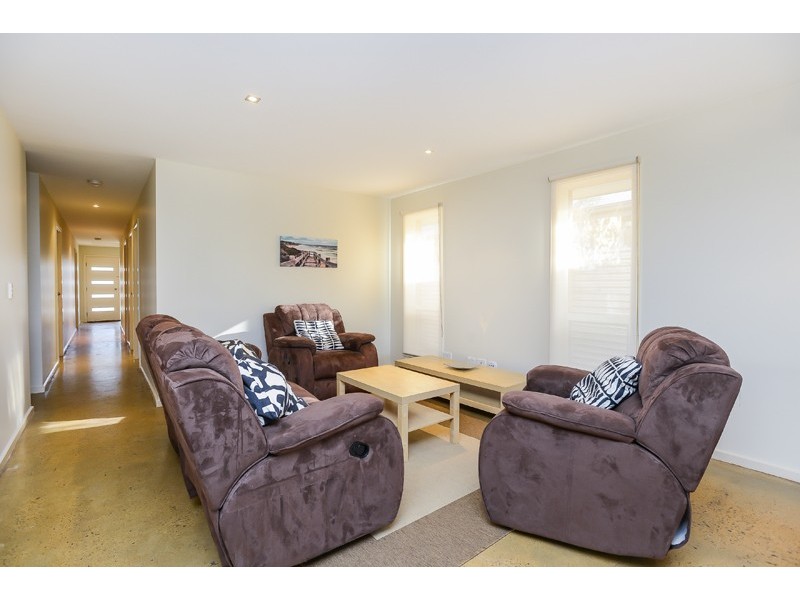 7A McBurney Crescent, Aldinga Beach SA 5173