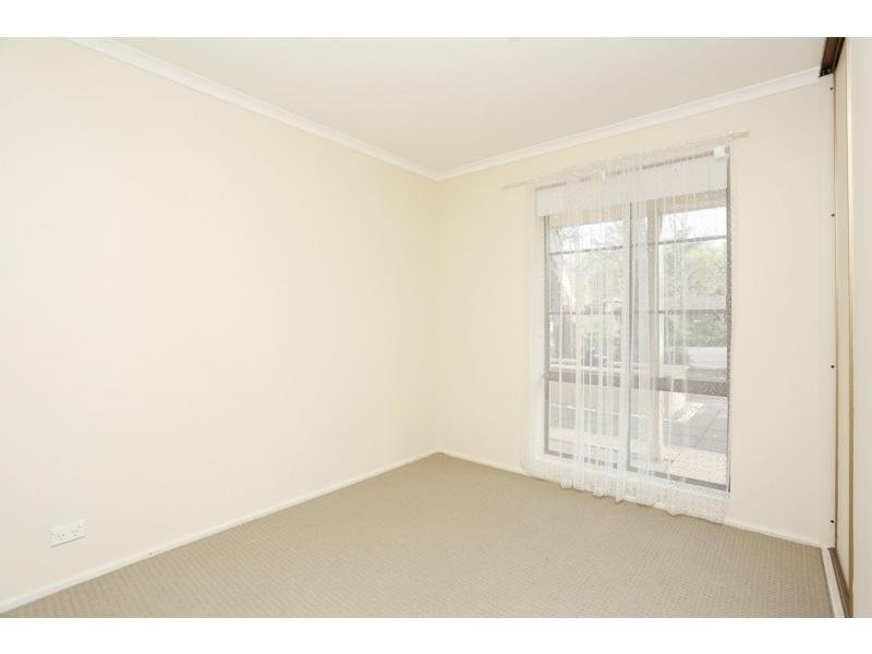 2 Pine Drive, Aberfoyle Park SA 5159