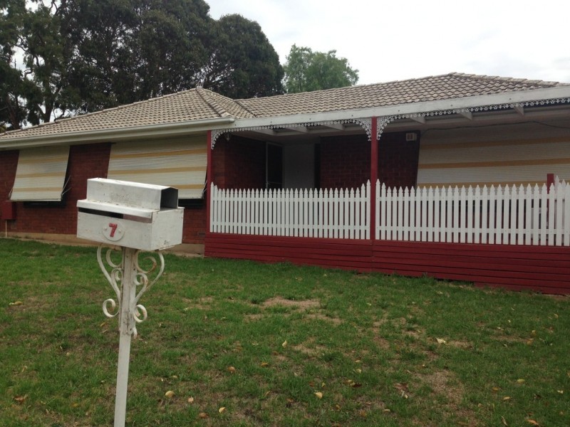 7 Parklands Crescent, Reynella SA 5161