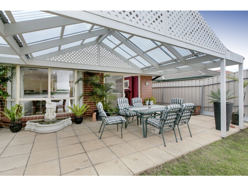 9 Zabica Avenue, Woodcroft SA 5162