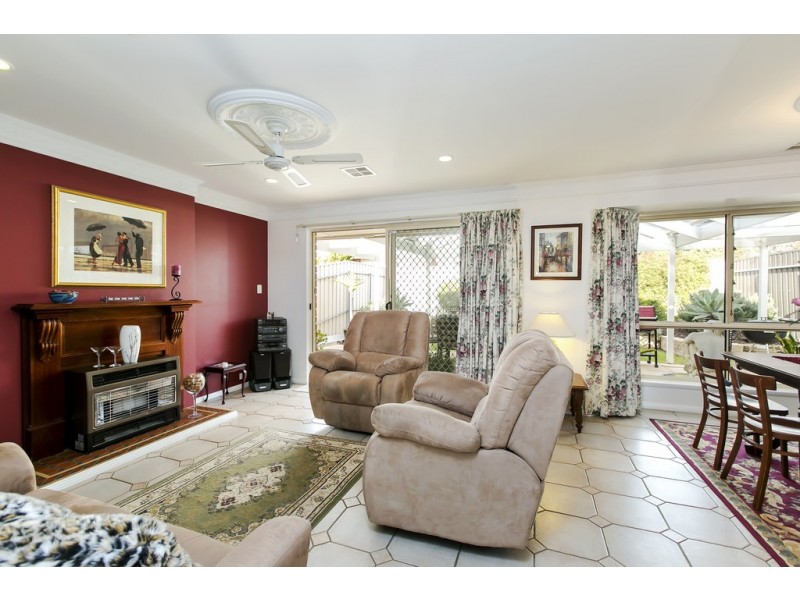 9 Zabica Avenue, Woodcroft SA 5162