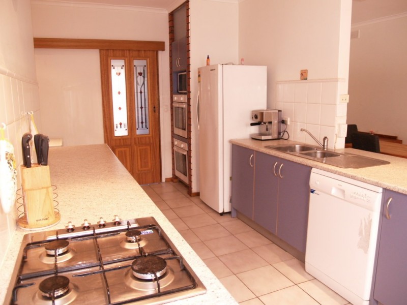 3 Patricia Grove, Hackham SA 5163