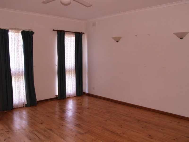 3 Patricia Grove, Hackham SA 5163