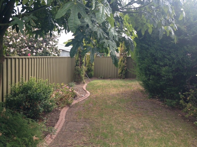 15 Frenshams Drive, Woodcroft SA 5162