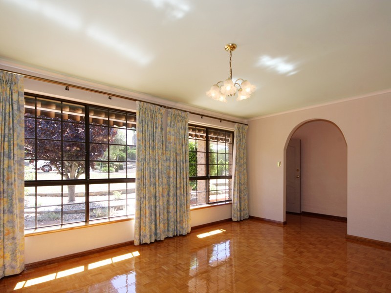 38 Horndale Drive, Happy Valley SA 5159