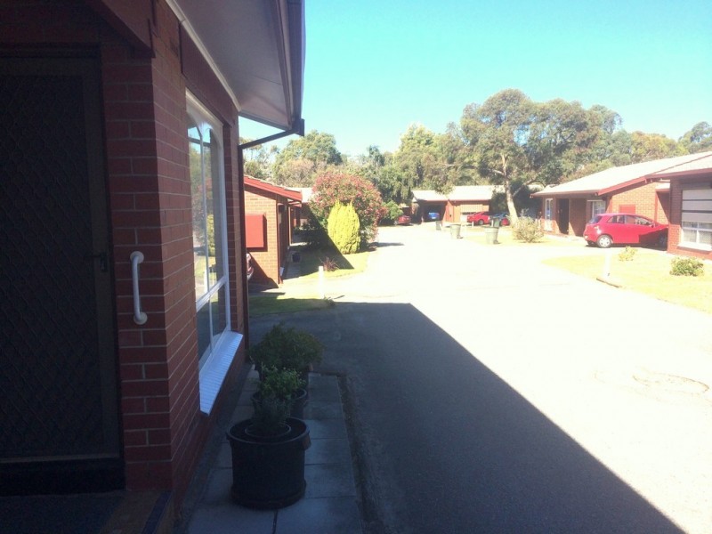 2/60 Booth Avenue, Morphett Vale SA 5162