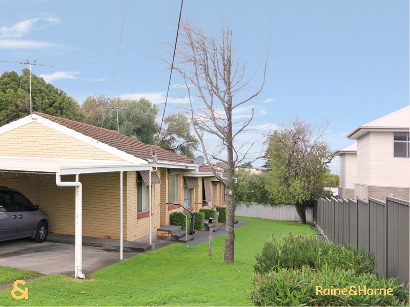 2/38 Maturin Avenue, Christies Beach SA 5165