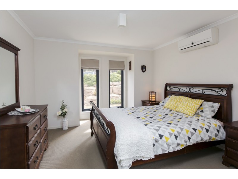 28 Perry Road, Huntfield Heights SA 5163