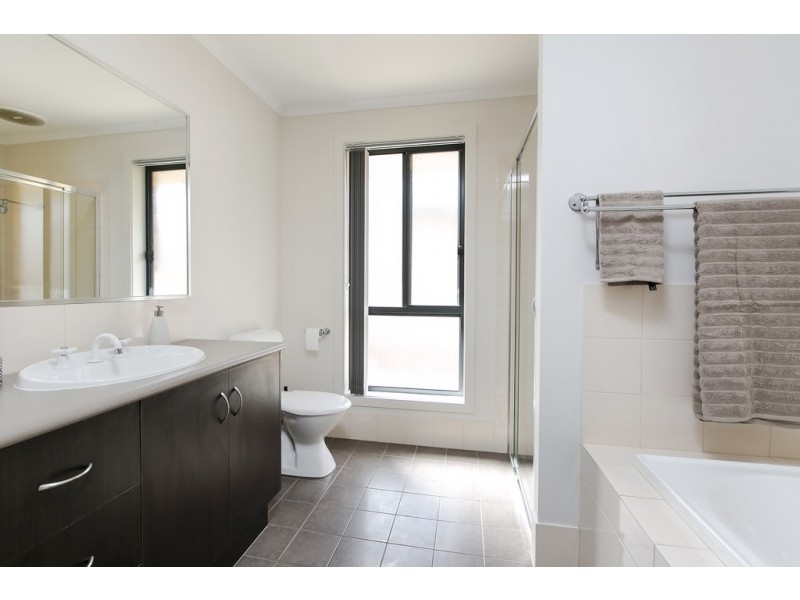 28 Perry Road, Huntfield Heights SA 5163