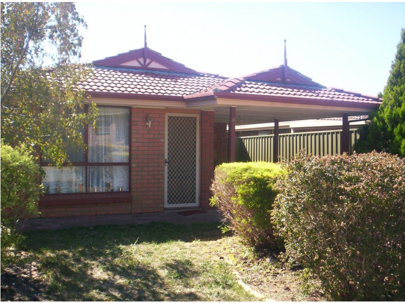 26 Barossa Way, Woodcroft SA 5162