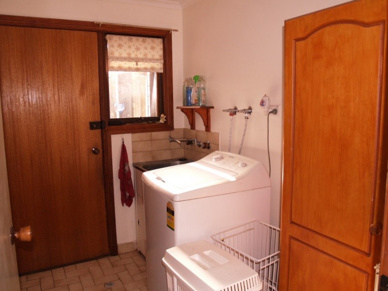 5 Alexander Crescent, Hackham SA 5163