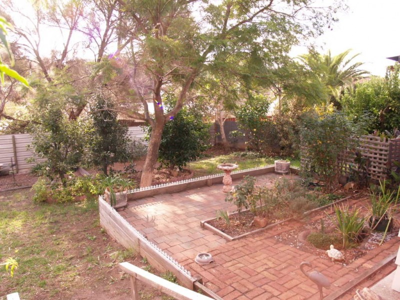 5 Alexander Crescent, Hackham SA 5163