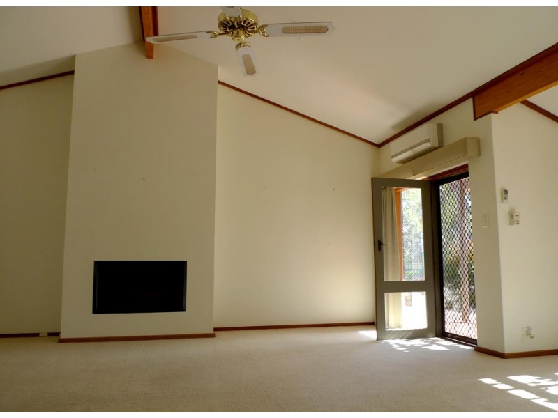 11 Lalina Street, Happy Valley SA 5159