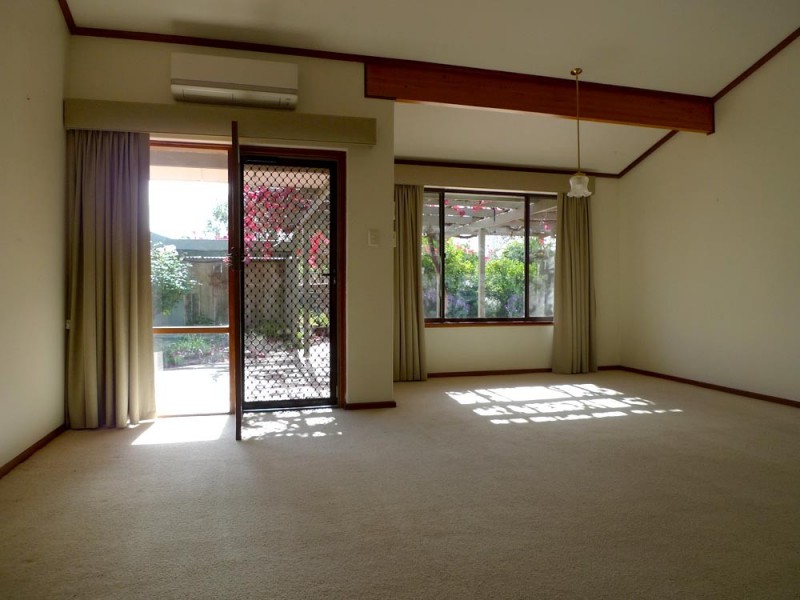 11 Lalina Street, Happy Valley SA 5159