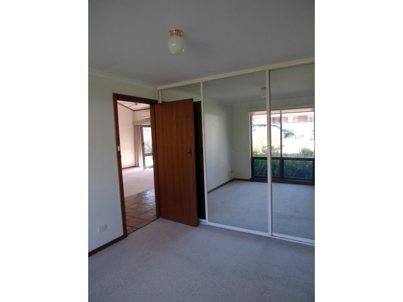 11 Lalina Street, Happy Valley SA 5159