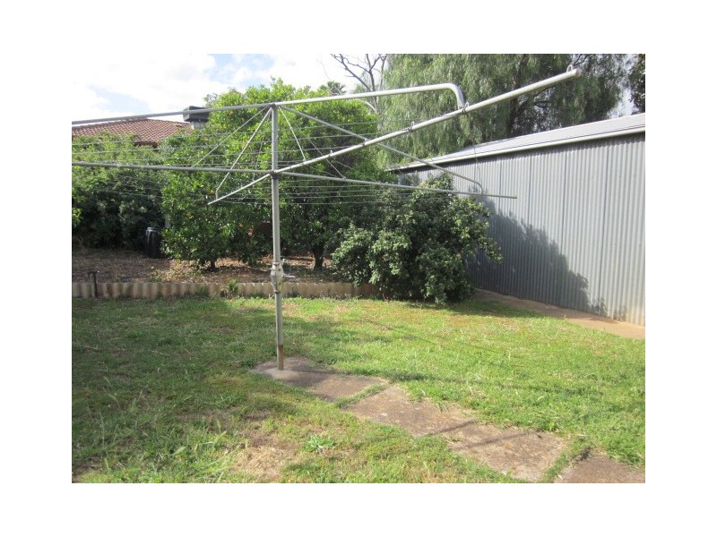 2 Randell Road, Morphett Vale SA 5162