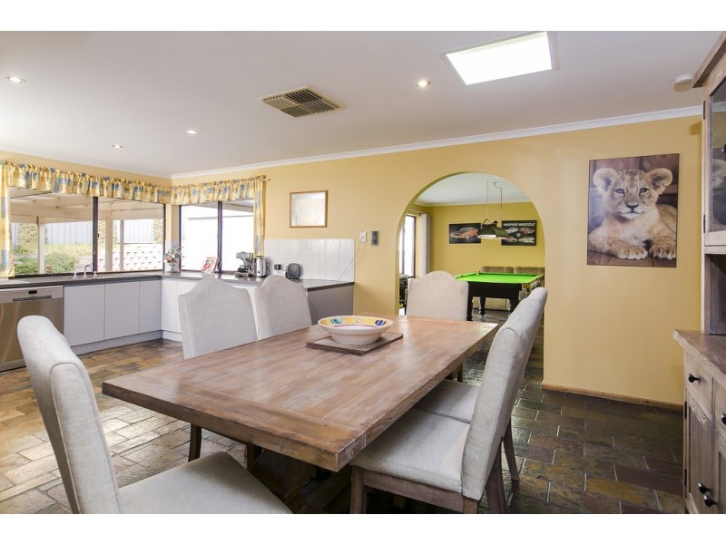 284 Pimpala Road, Woodcroft SA 5162