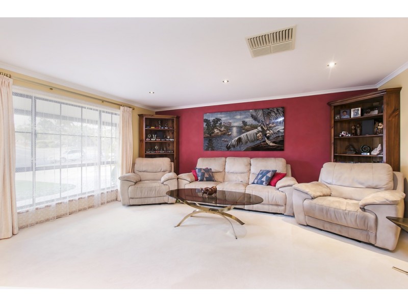 284 Pimpala Road, Woodcroft SA 5162