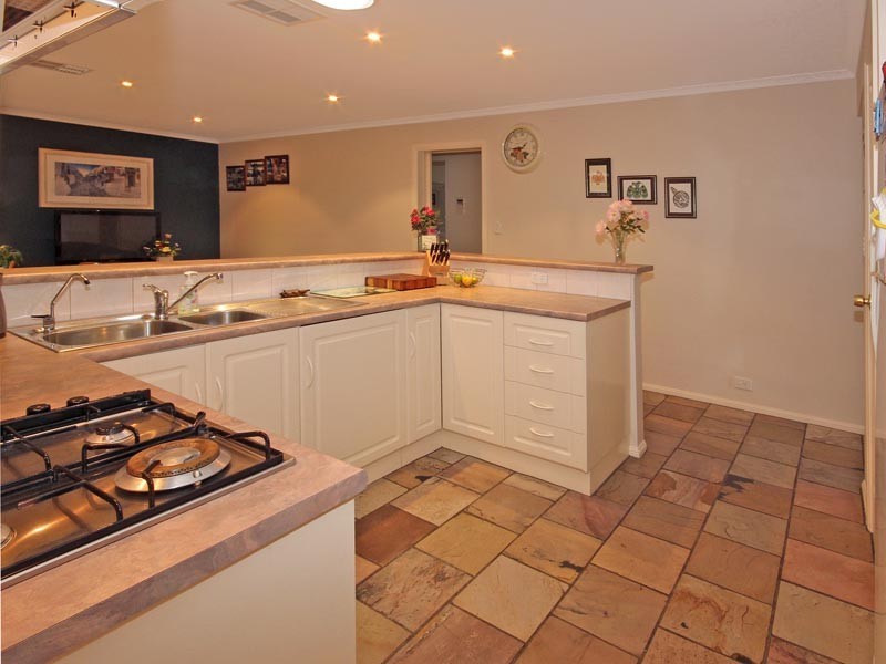 4 Jordan Court, Aberfoyle Park SA 5159
