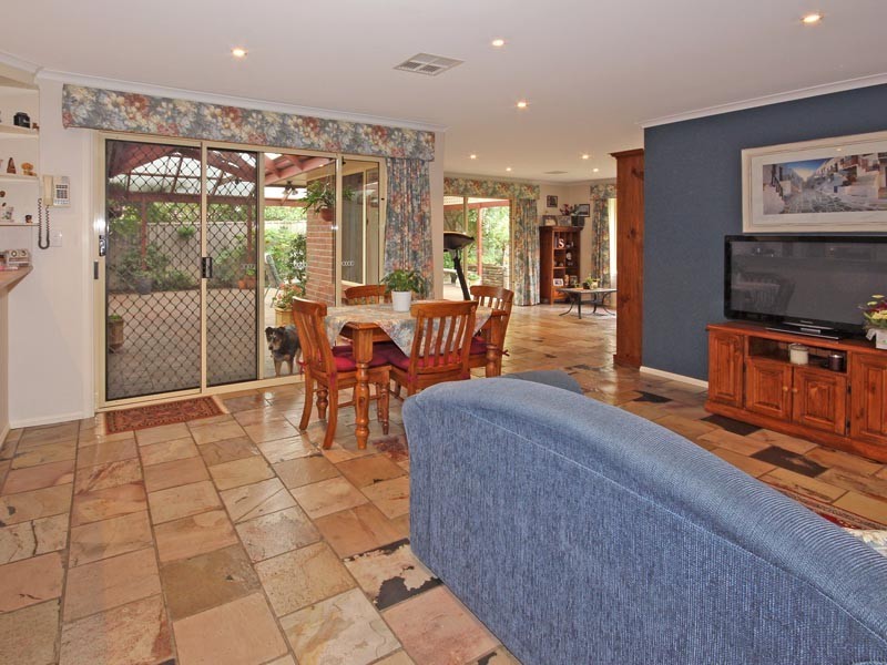 4 Jordan Court, Aberfoyle Park SA 5159