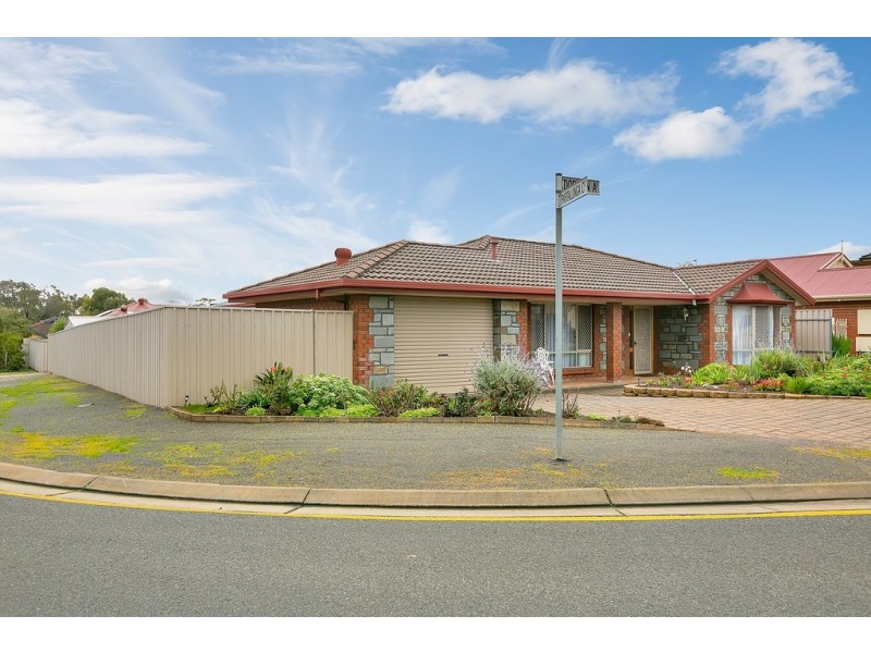 19 Dorrien Avenue, Woodcroft SA 5162