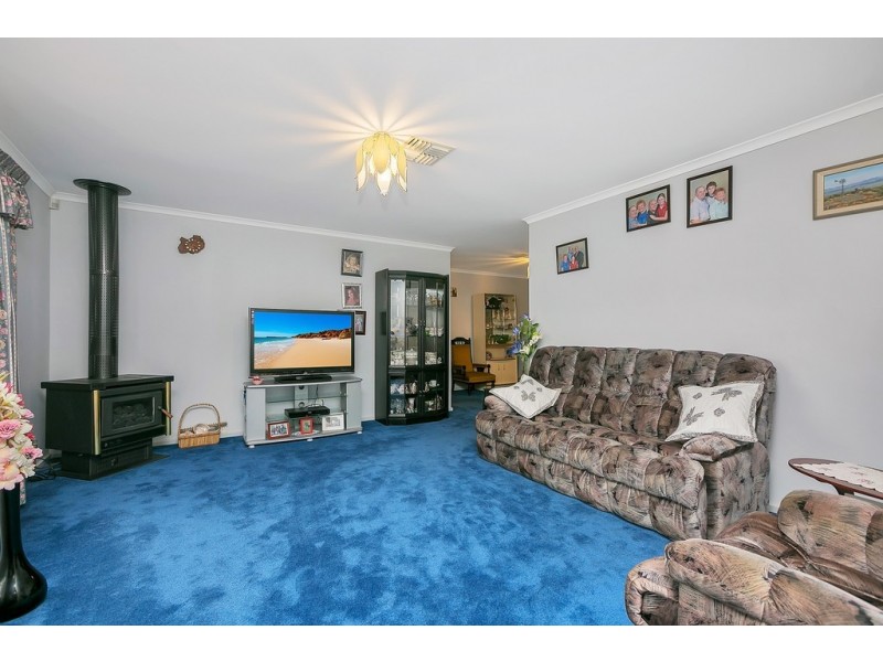 19 Dorrien Avenue, Woodcroft SA 5162
