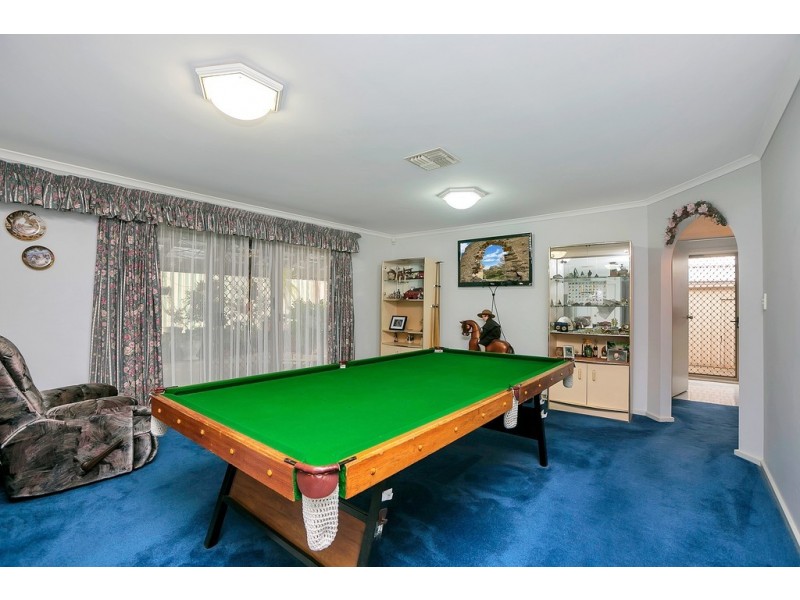 19 Dorrien Avenue, Woodcroft SA 5162