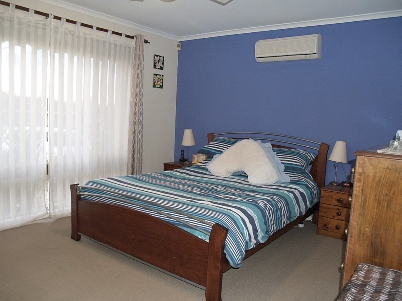 24 Kathryn Drive, Morphett Vale SA 5162