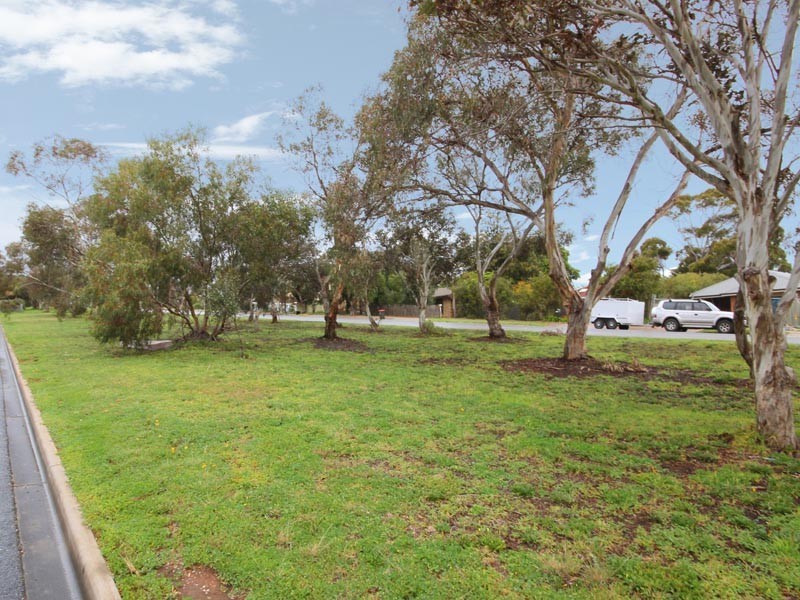 9 Vilna Crescent, Hackham West SA 5163