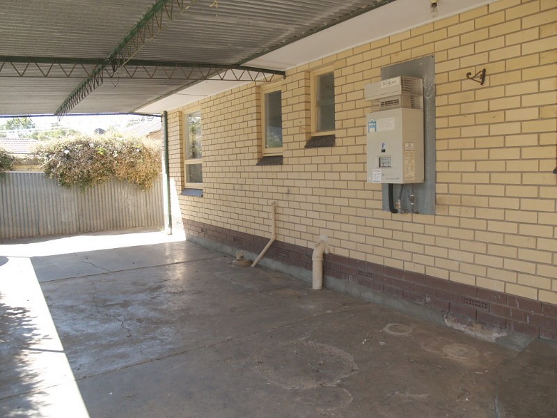 19 Collins Parade, Hackham SA 5163