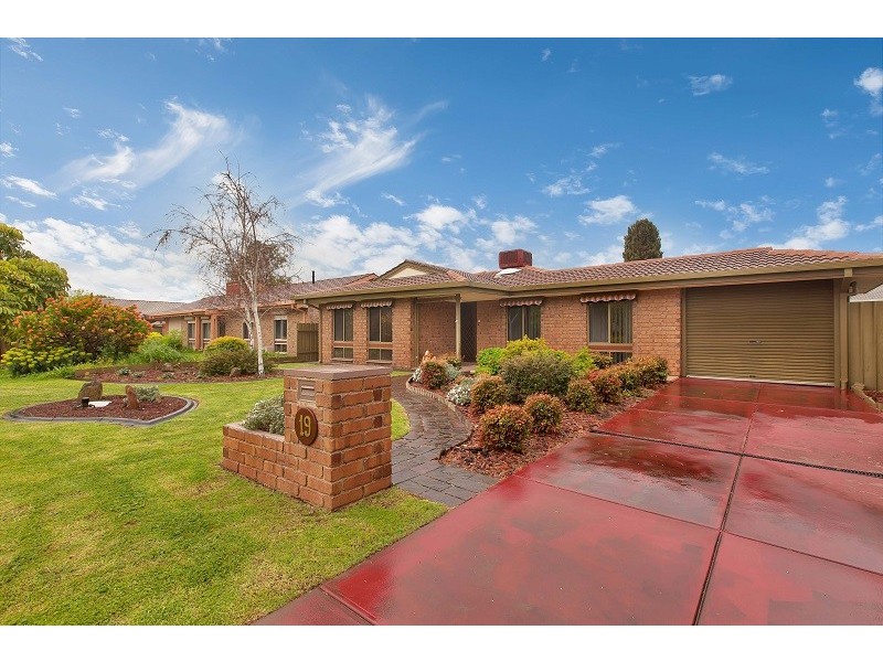 19 Epstein Drive, Morphett Vale SA 5162