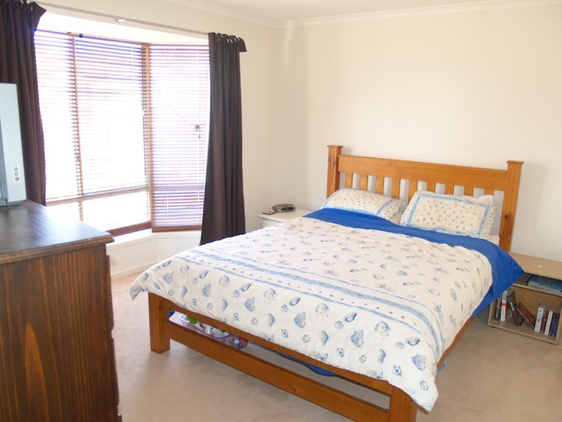 194 Hub Drive, Aberfoyle Park SA 5159