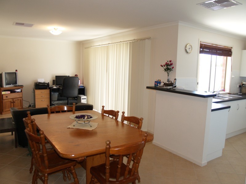 194 Hub Drive, Aberfoyle Park SA 5159
