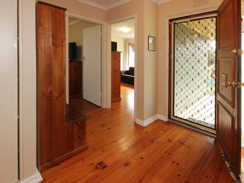 7 Richard Avenue, Hackham SA 5163