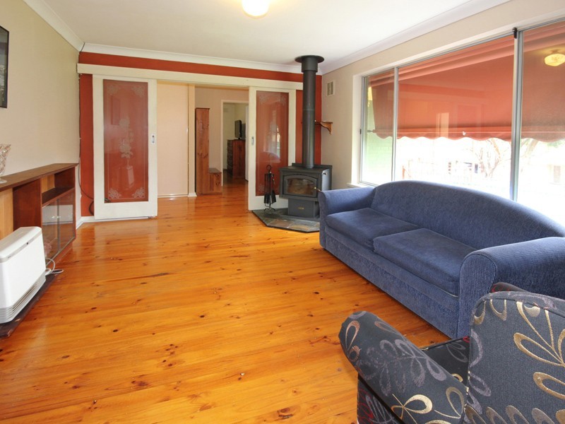 7 Richard Avenue, Hackham SA 5163