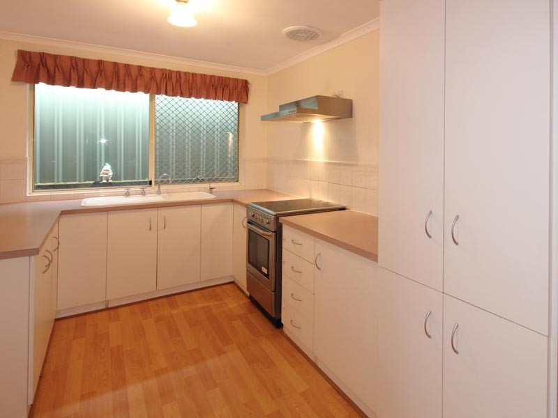 6 Bennett Close, Aberfoyle Park SA 5159